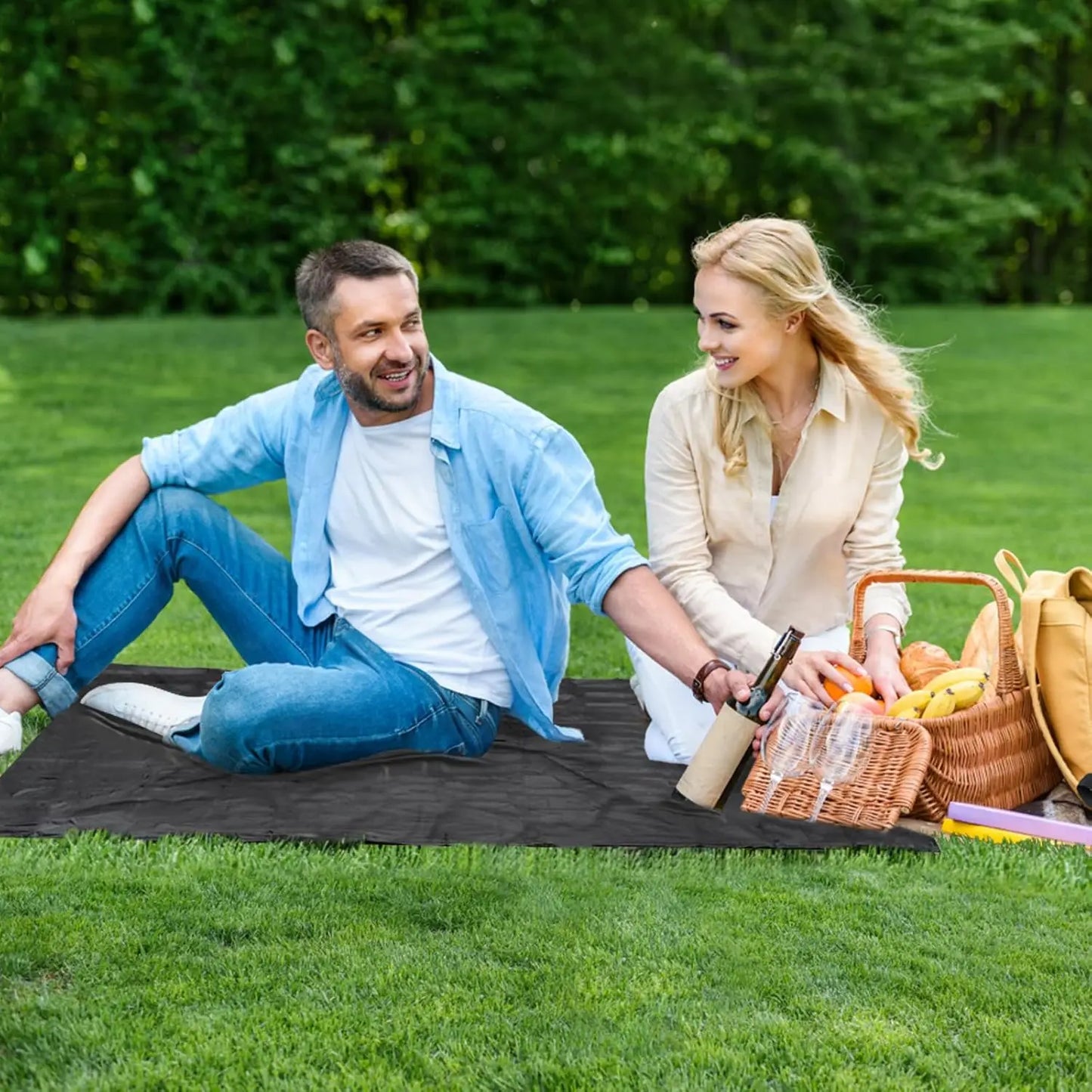 Pocket Picnic Blanket for 1-2 Persons | Lightweight Waterproof Mat
