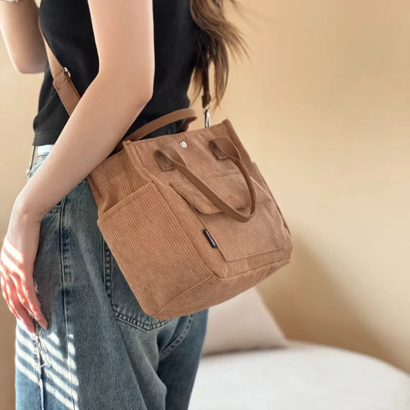 Elegante Bolso de Pana Lavable a Mano | Accesorio Versátil para el Día a Día