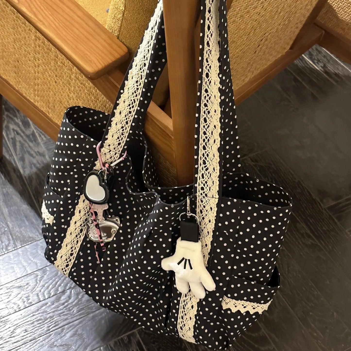 Bolso de mano de lona con lunares vintage | Espacioso y elegante