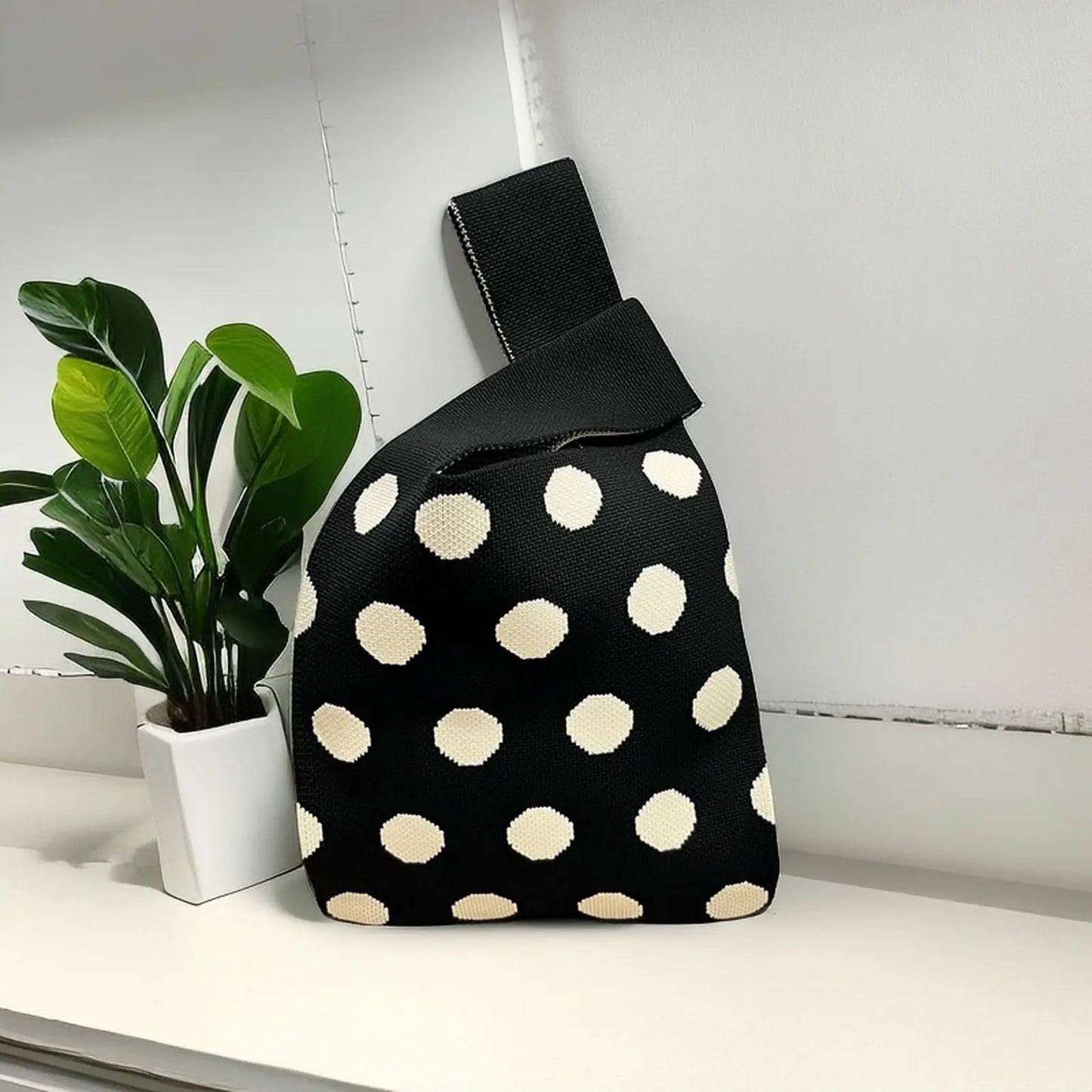 Stylish Women's Woven Tote Bag | Trendy Handbag & Gift Bag