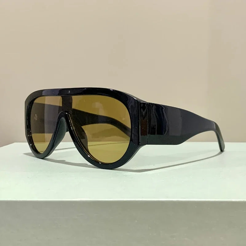 Oversized Gradient Sunglasses for Unisex | Fashionable Retro Style