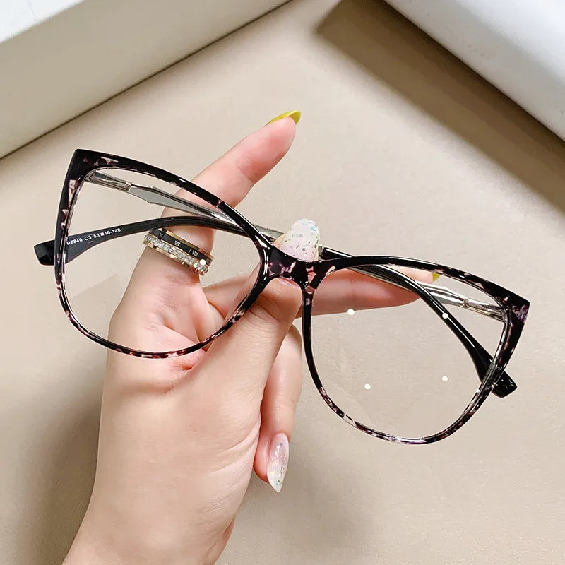 Fashionable Women’s Photochromic Prescription Glasses | Anti-Blue Ray Eyewear