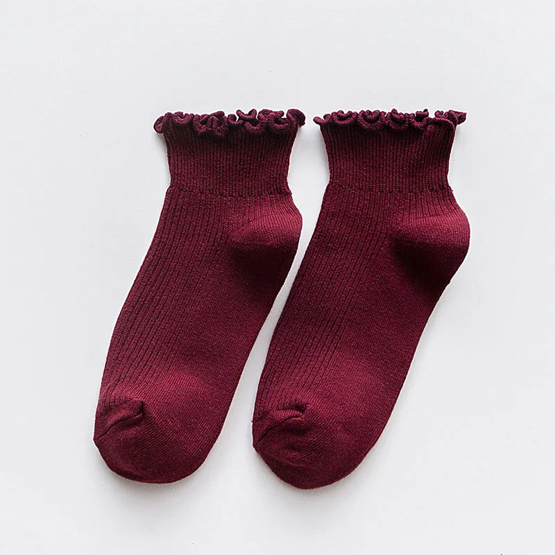 5 Pairs Women's Ruffled Ankle Socks | Stylish and Breathable