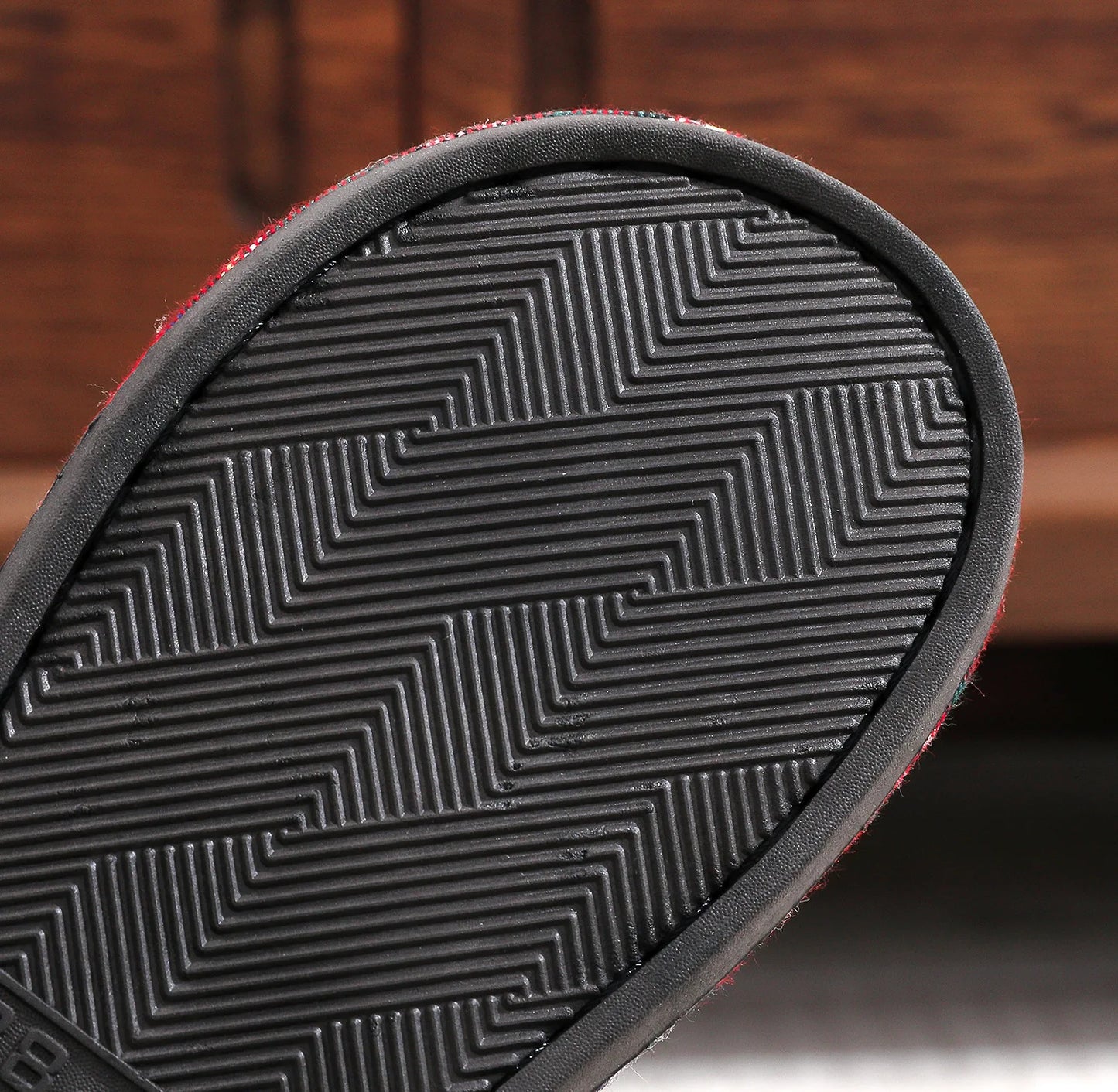 Women’s Winter Cotton Slippers — Mama Scottish Plaid Wool-Style Home Slippers, Thick Plush Lining, Non-Slip EVA Sole, Cozy Winter Gift House Shoes