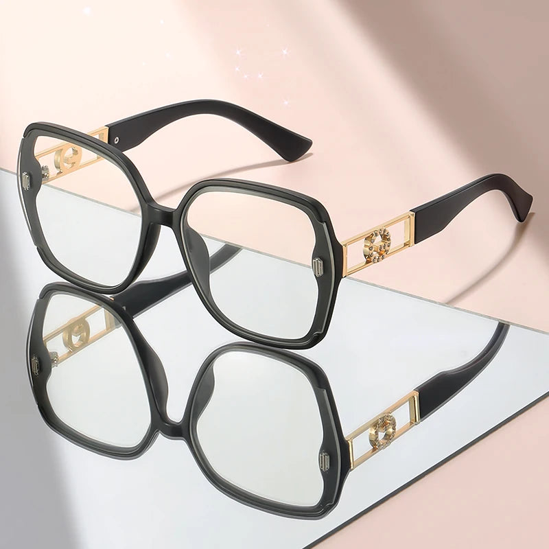 Stylish Large-Frame Flat Glasses | Chic Minimalist Eyewear