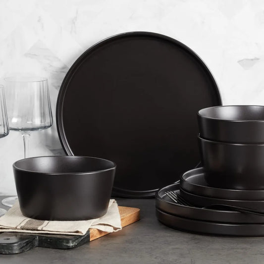 16-Piece Elegant Black Ceramic Tableware Set | Stylish Dining
