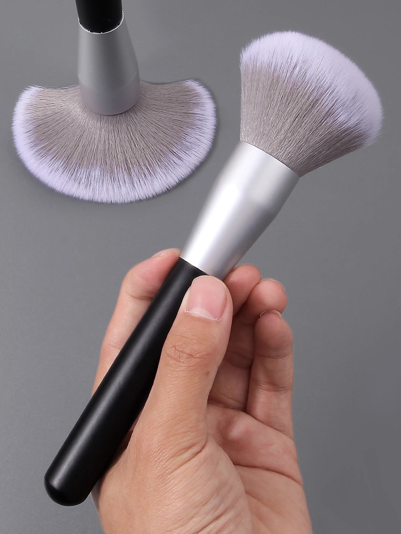 Fluffy Soft Bristle Makeup Brush | Professional Powder Blusher Setting Brush 2026