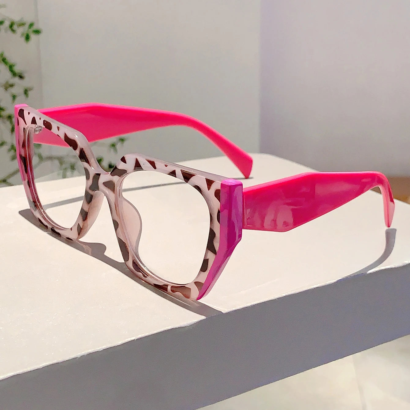 Chic Women's Oversized Square Glasses | Stylish Blue Light Defense