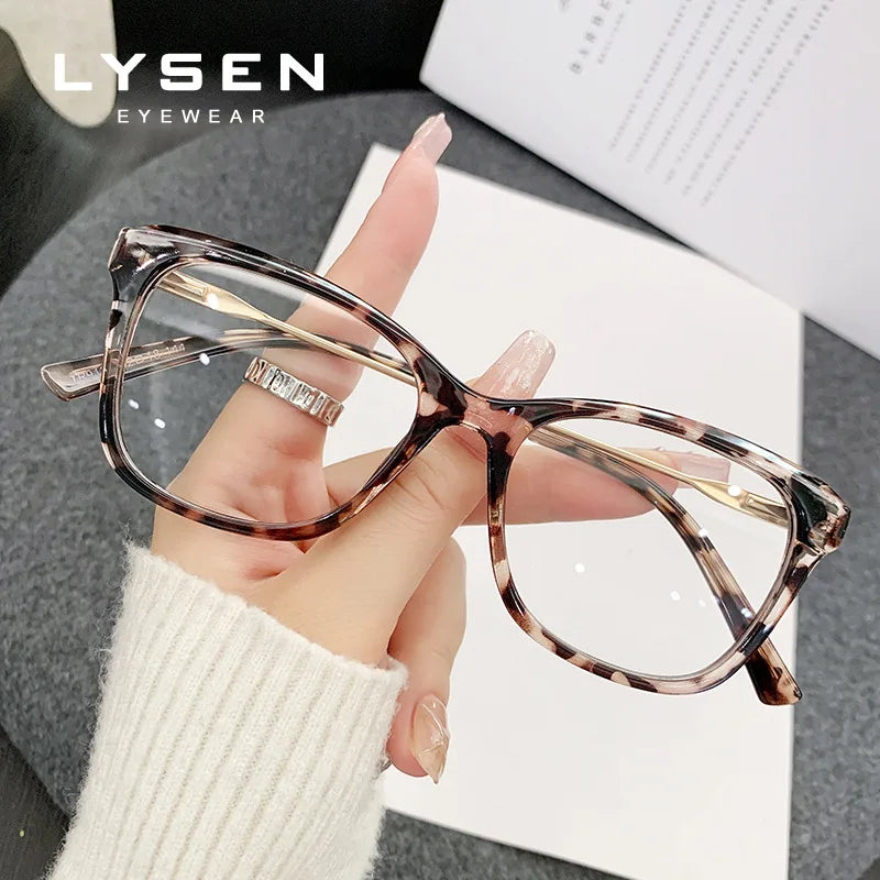 Stylish Women’s Photochromic Prescription Glasses | Anti-Blue Light 2026