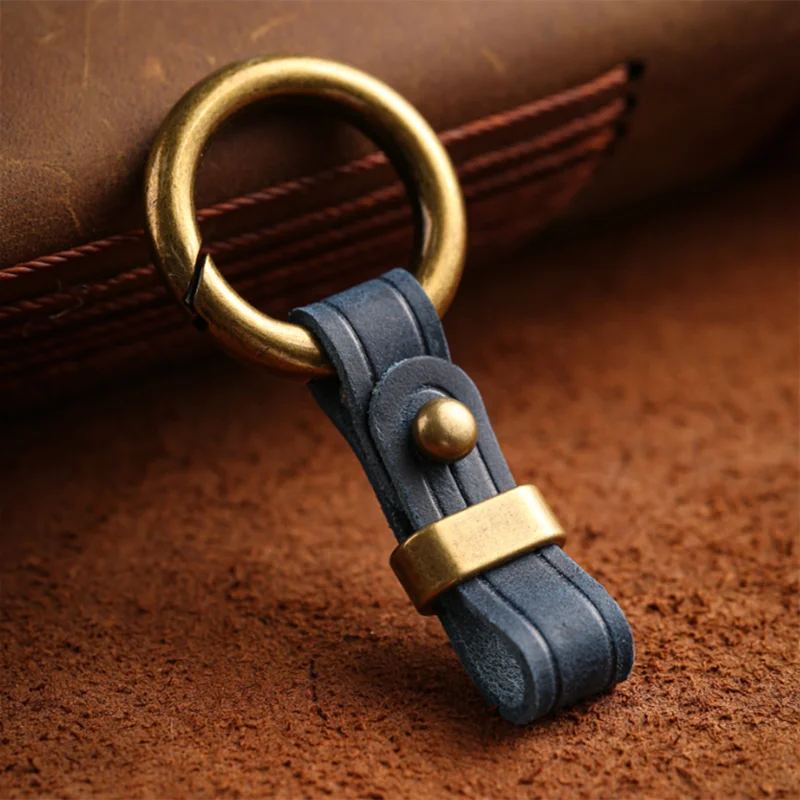 Luxury Leather Car Keychain Metal Buckle Key Ring Accessory Gift