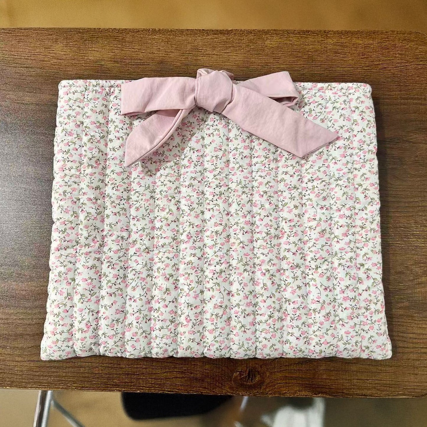 Floral Fabric Cosmetic Bag | Chic Storage Solution for Beauty Essentials