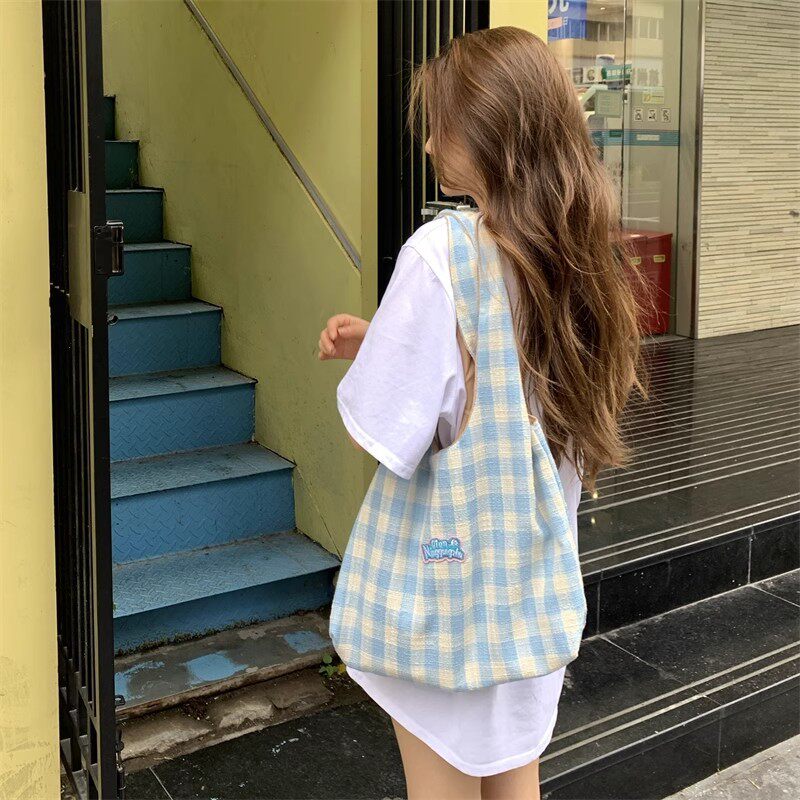 Stylish Canvas Bag | Versatile & Spacious Everyday Tote