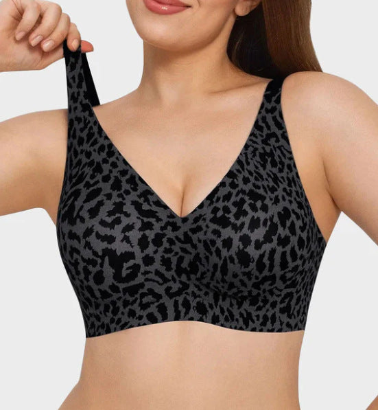 Plus Size Seamless Wireless Bra | Comfortable & Supportive Fit