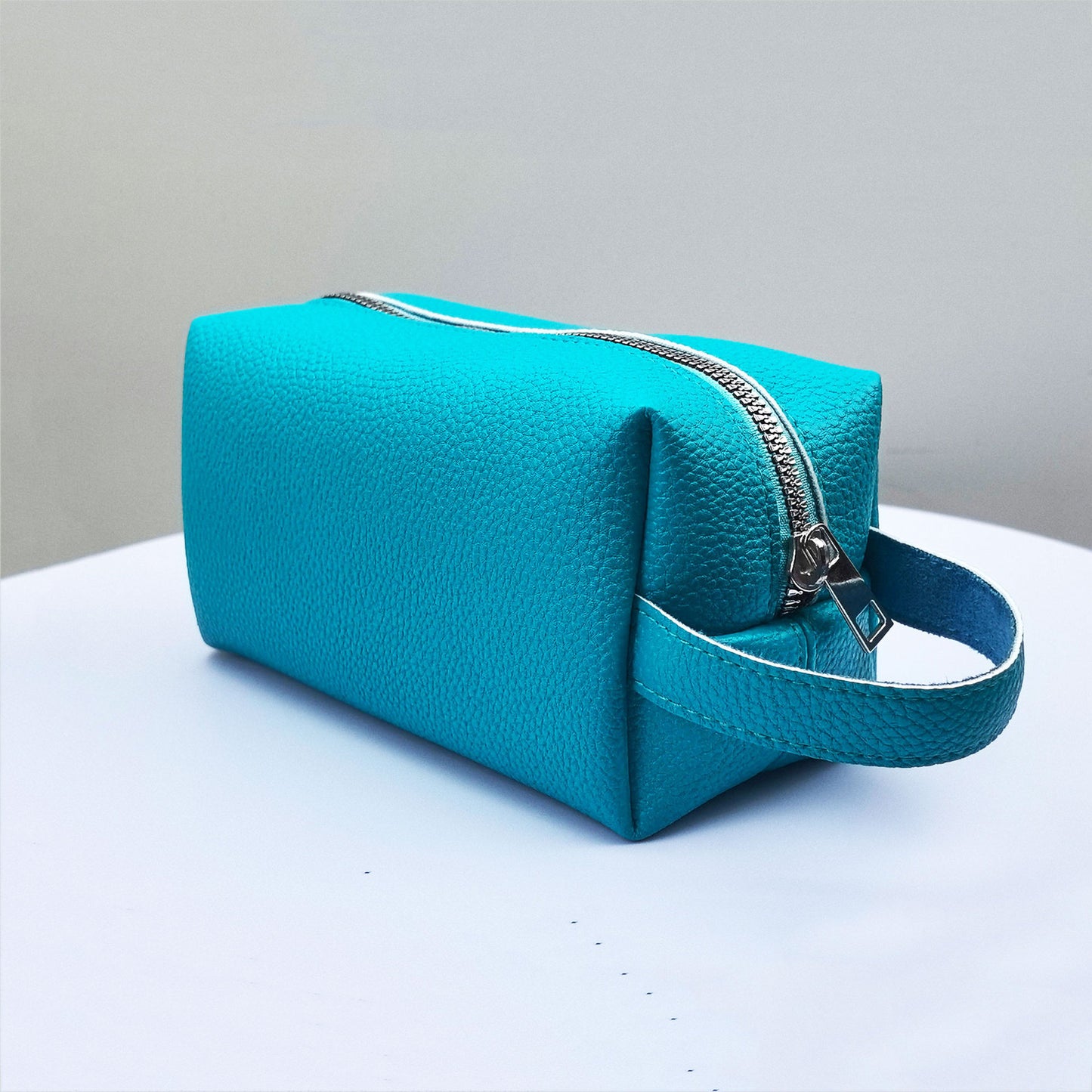 Portable Waterproof Cosmetic Bag | Stylish Multi-Functional Storage