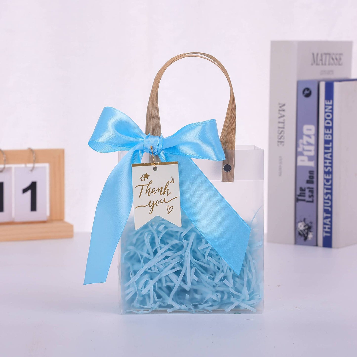 Frosted Transparent Gift Handbag | Elegant & Customizable Packaging