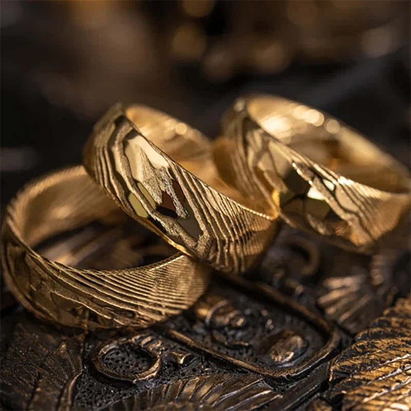 Stunning Golden Damascus Steel Wedding Band | Men's Fashion Ring