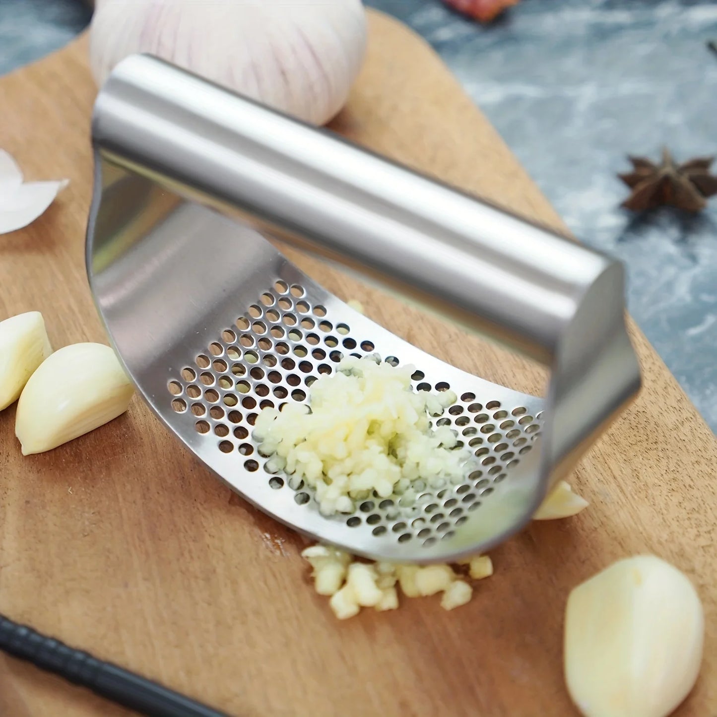 Stainless Steel Garlic Press | Effortless Garlic & Ginger Squeezer