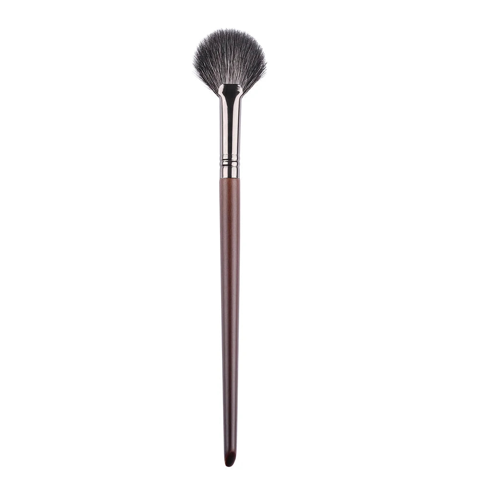Natural Goat Hair Eyeshadow Brush | Flawless Makeup Application
