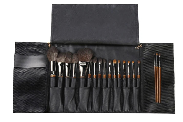 Natural Goat Hair Eyeshadow Brush | Flawless Makeup Application