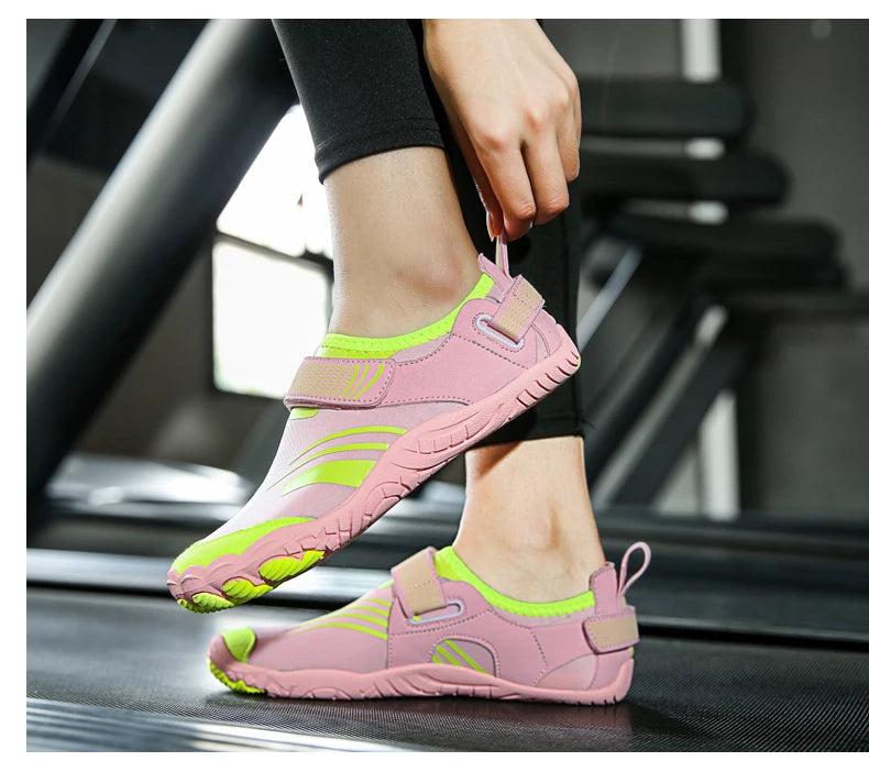 Unisex Swimming Water Shoes Men Barefoot Outdoor Beach Sandals Upstream Aqua Shoes Plus Size Nonslip River Sea Diving Sneakers
