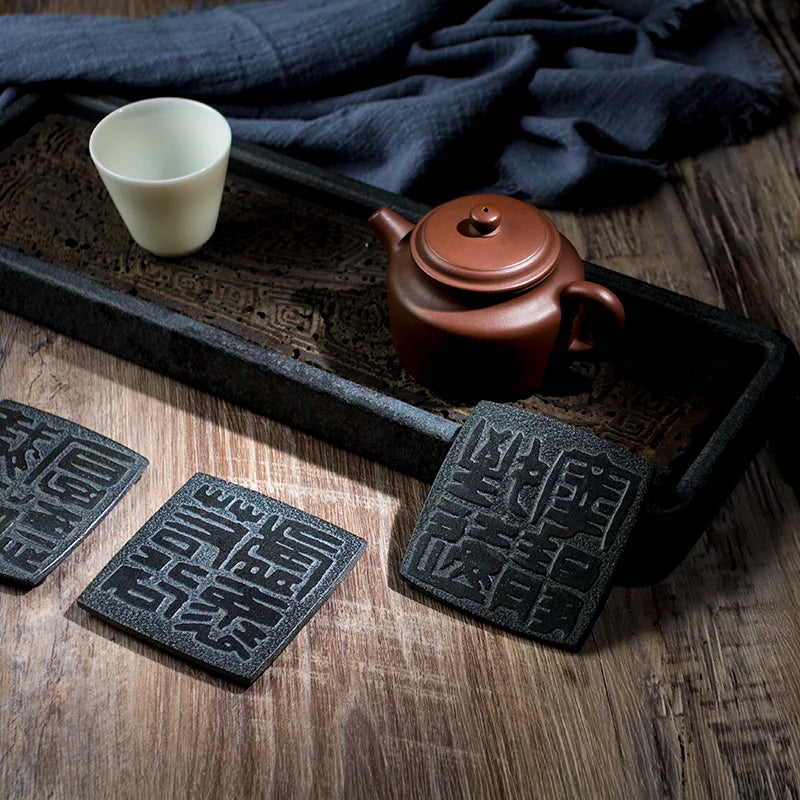 Bandeja de té con tótem de dragón tallado a mano | Elegante decoración volcánica negra