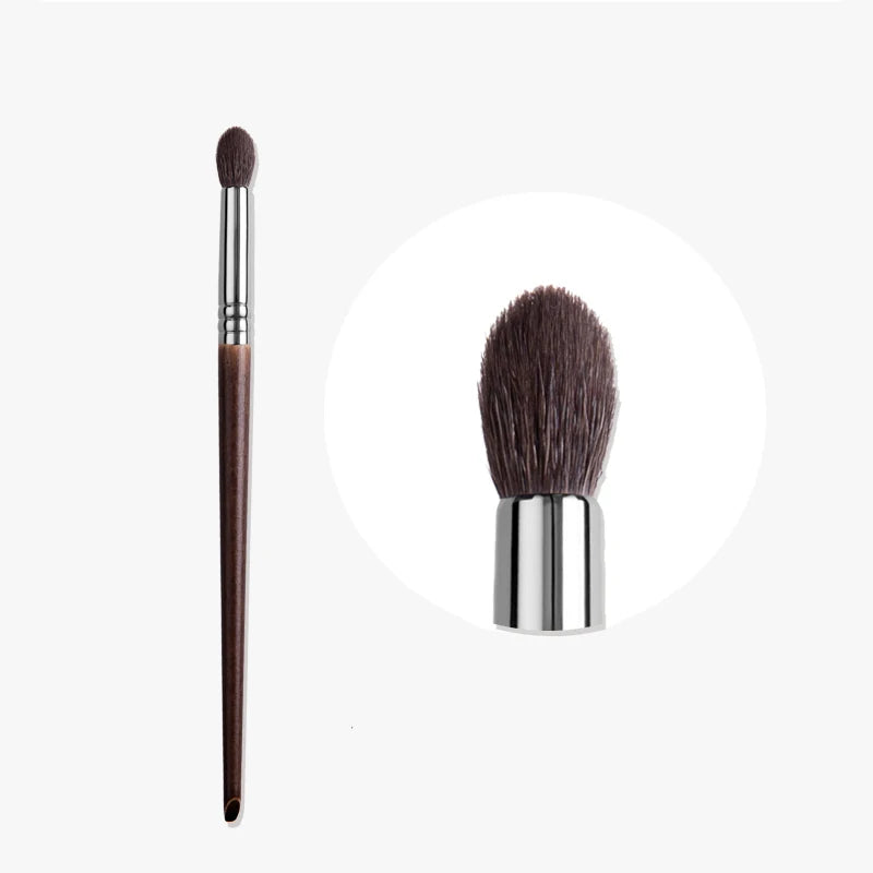 Natural Goat Hair Eyeshadow Brush | Flawless Makeup Application