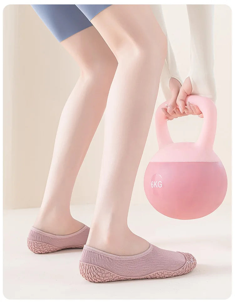 Women's Lightweight Indoor Fitness Sneakers for Home Workouts