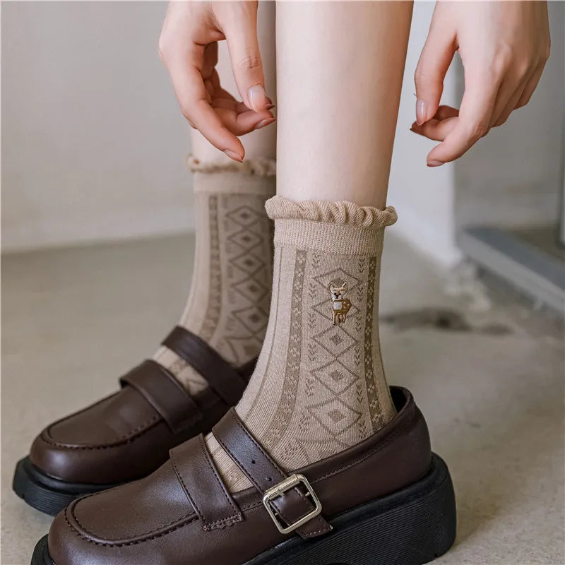 Cute Women's Floral Embroidered Crew Socks | Vintage-Inspired Style