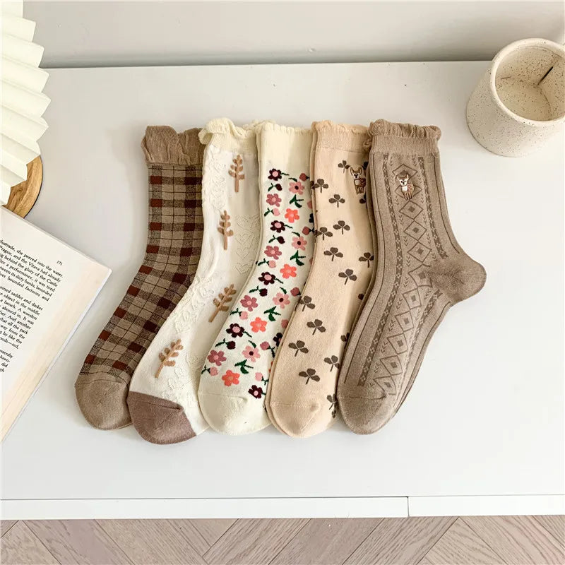 Cute Women's Floral Embroidered Crew Socks | Vintage-Inspired Style