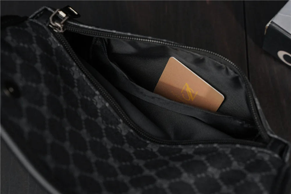 Stylish Men's PU Leather Crossbody Bag | Versatile Fashion Accessory