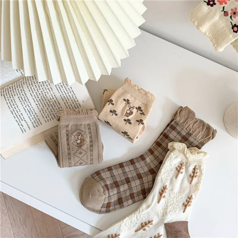 Cute Women's Floral Embroidered Crew Socks | Vintage-Inspired Style