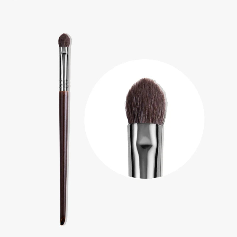 Natural Goat Hair Eyeshadow Brush | Flawless Makeup Application