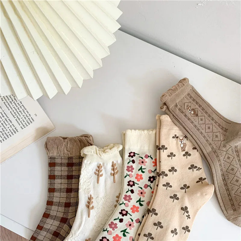 Cute Women's Floral Embroidered Crew Socks | Vintage-Inspired Style