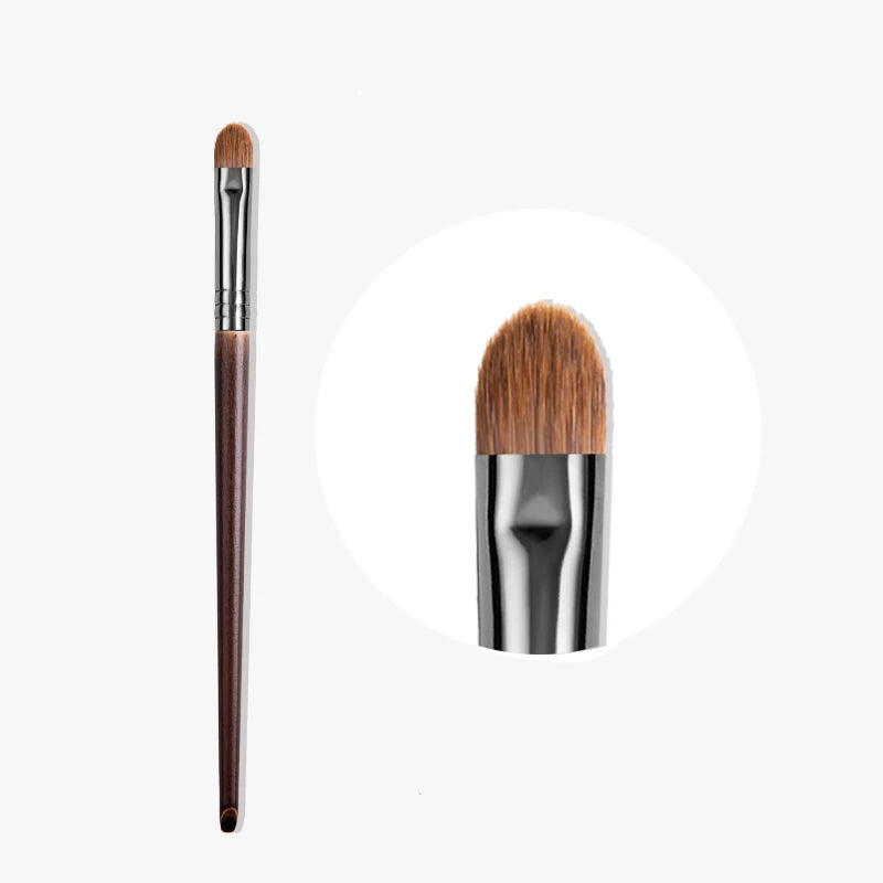 Natural Goat Hair Eyeshadow Brush | Flawless Makeup Application