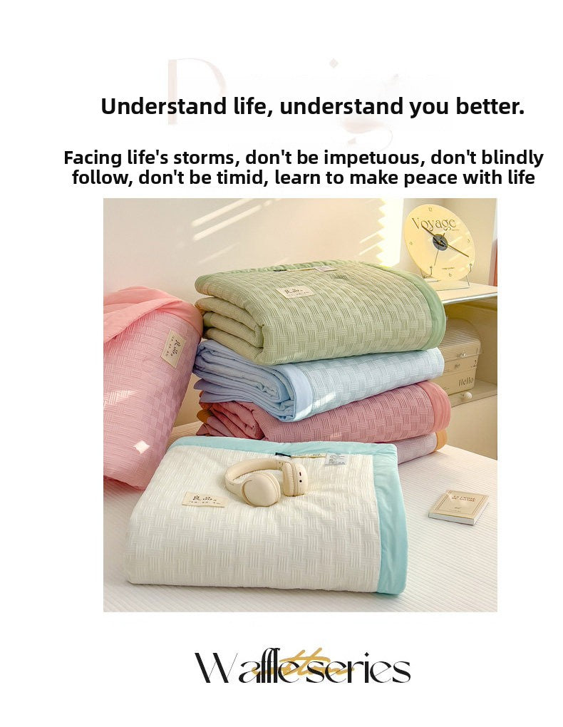 Lightweight Summer Waffle Quilt | Ideal for Home & Dorm