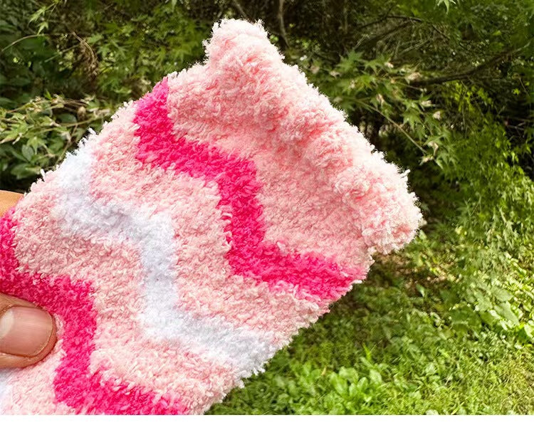 Cozy Heart-Shaped Floor Socks for Women | Warm & Non-Shedding