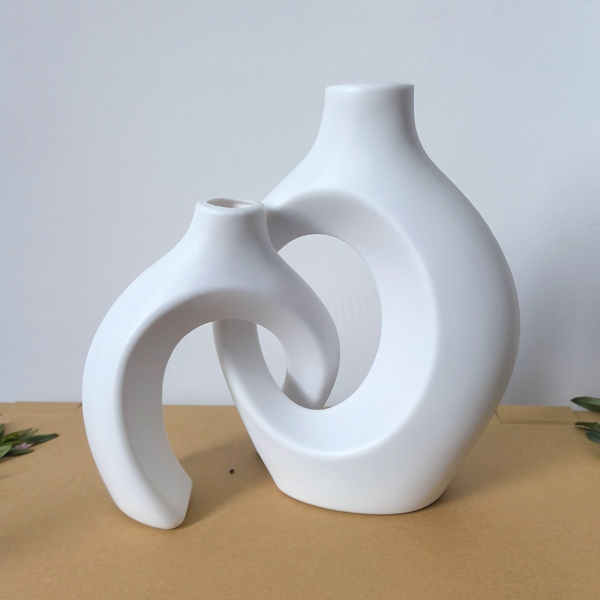Elegant White Plastic Vase Set | Modern Home Decor for All Spaces