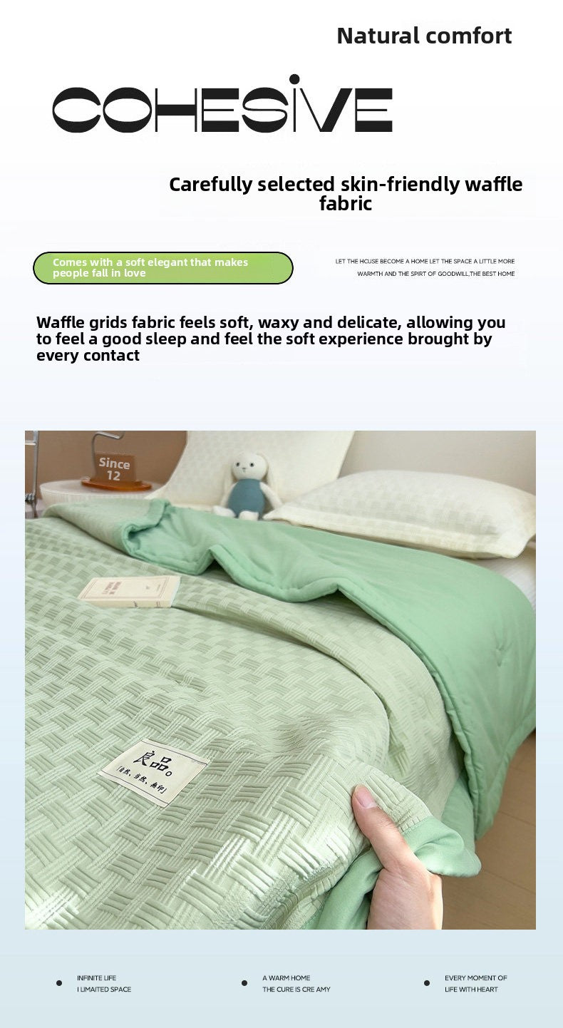 Lightweight Summer Waffle Quilt | Ideal for Home & Dorm