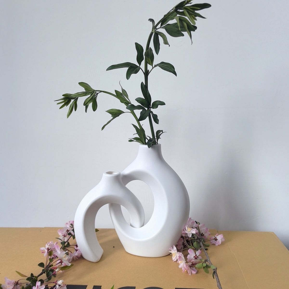 Elegant White Plastic Vase Set | Modern Home Decor for All Spaces