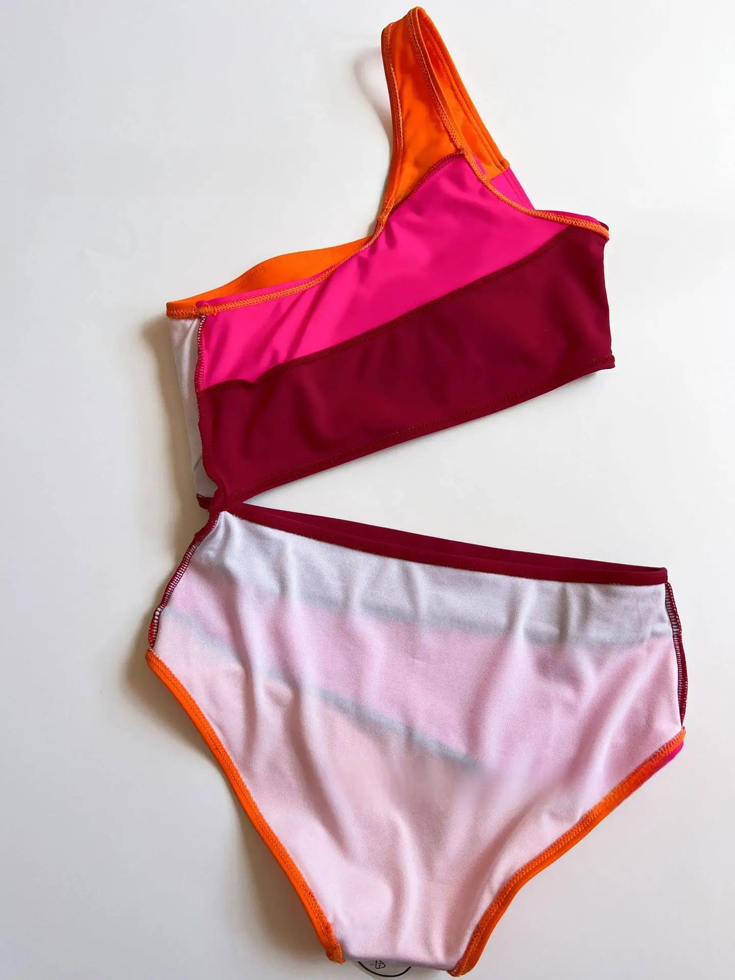 Women's Colorblock One-Piece Swimsuit | Stylish Summer Beachwear