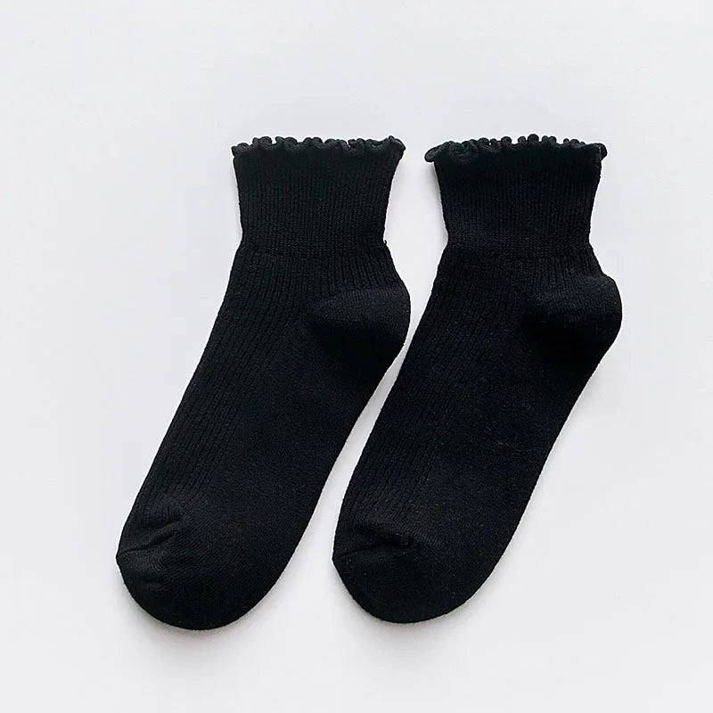 5 Pairs Women's Ruffled Ankle Socks | Stylish and Breathable
