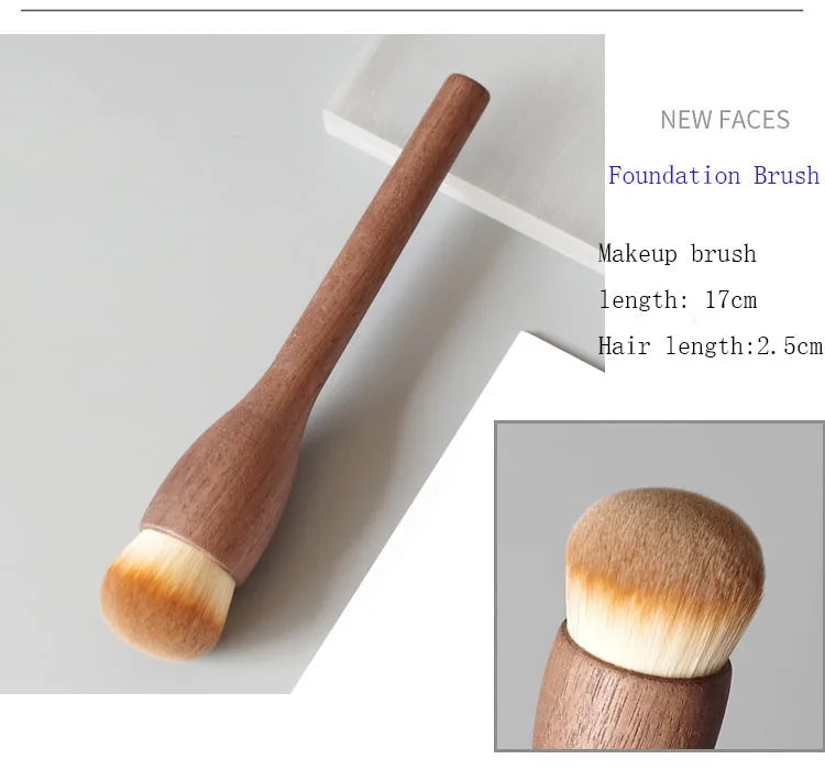 Large Retro Wood Powder Brush | Luxurious Honey Makeup Brush