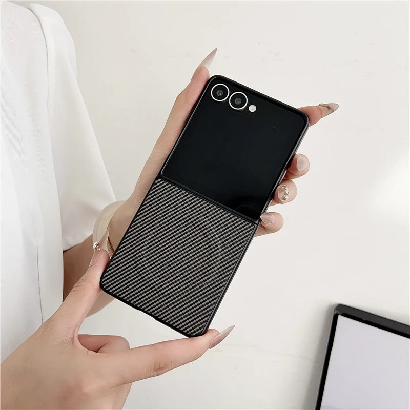 Magnetic Carbon Fiber Texture Phone Case For Samsung Galaxy Z Flip 3 4 5 6 7 For Magsafe Protective PC Back Cover Fundas
