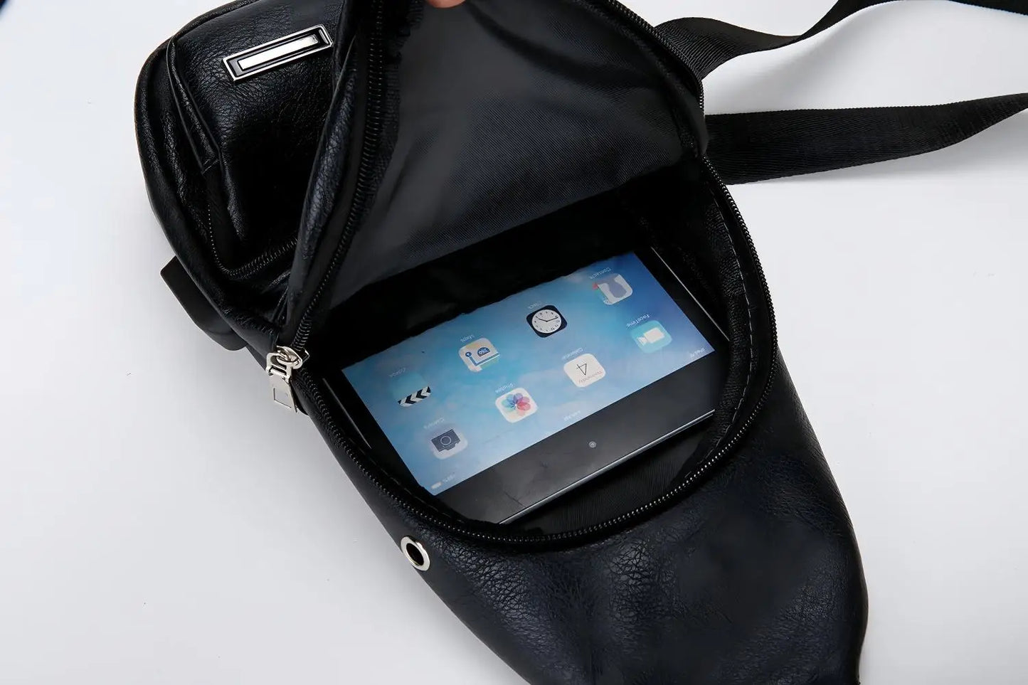 Fashionable Casual PU Crossbody Bag with USB Charging Functionality