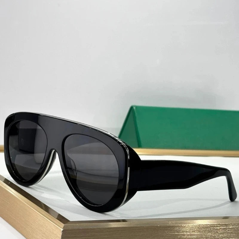 Trendy Retro Oval Sunglasses | Stylish Luxury Eyewear for Outdoors
