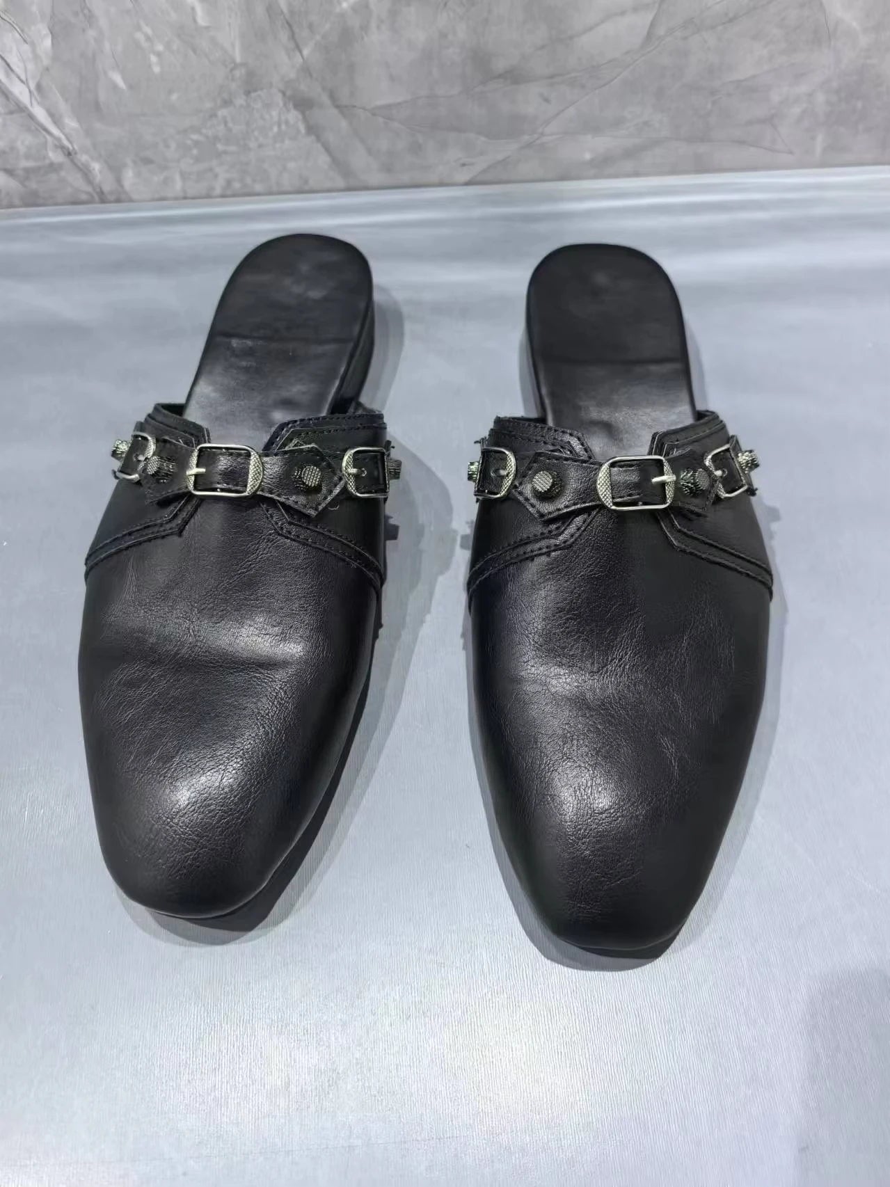 Men's Retro Rivet Buckle Leather Slippers | Stylish Comfort Sandals