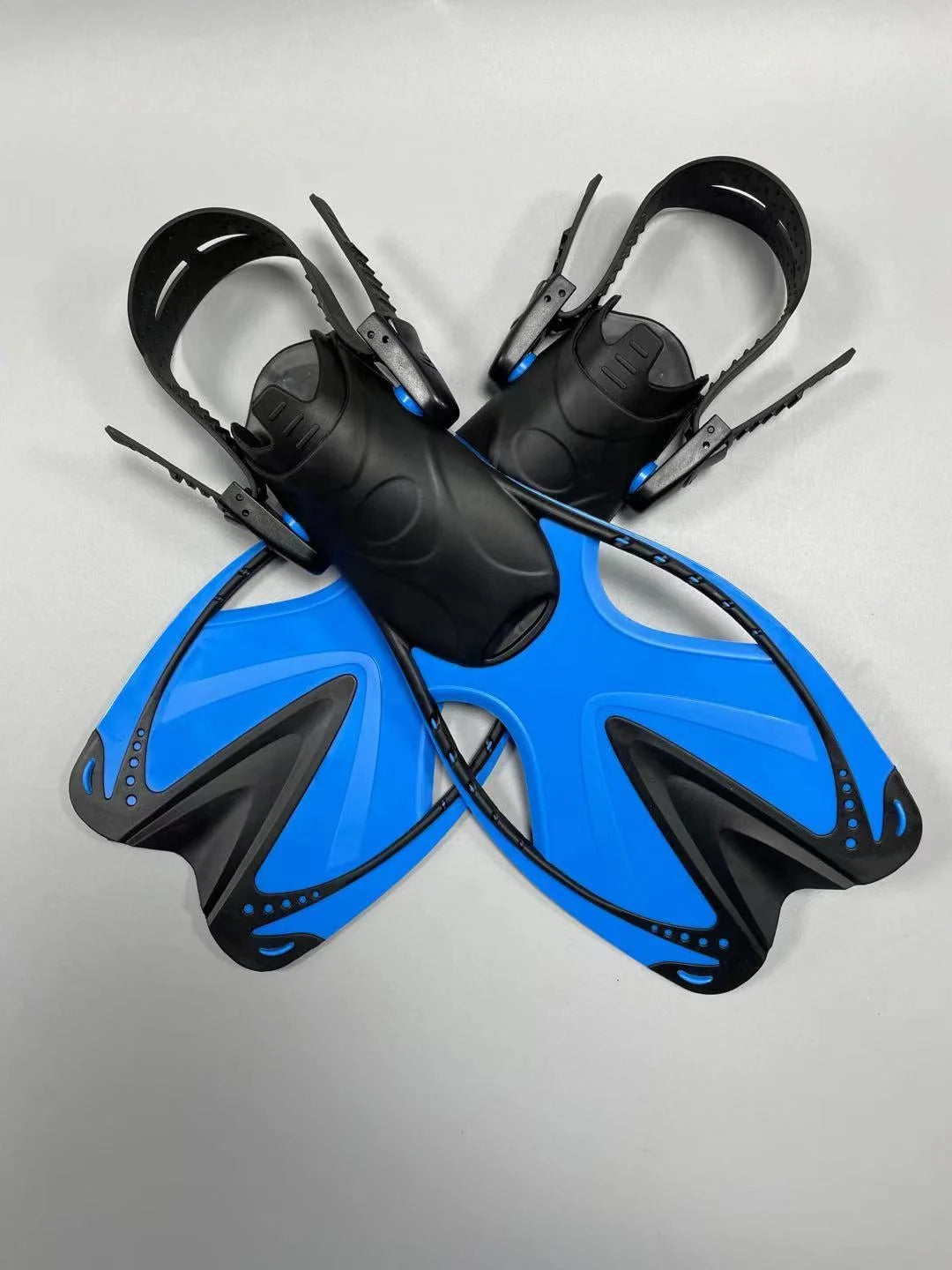 Silicone Flippers for Swimming and Snorkeling | Frog Shoes for All