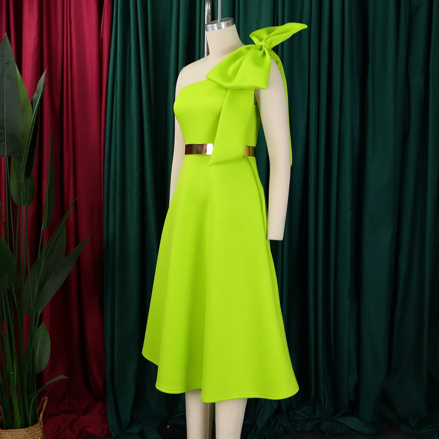 Elegant One Shoulder Dress for Women | Luxurious Summer Fashion