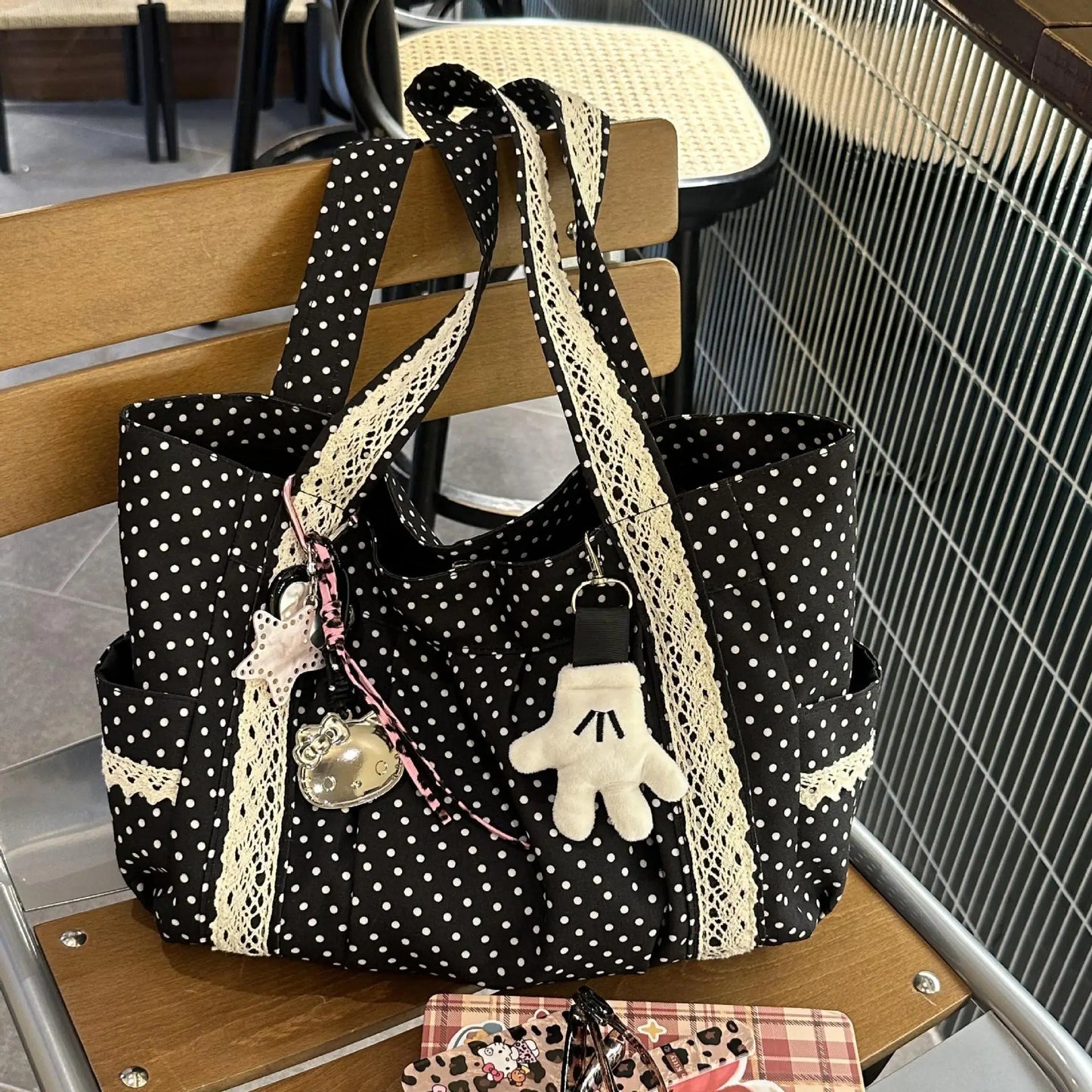 Bolso de mano de lona con lunares vintage | Espacioso y elegante