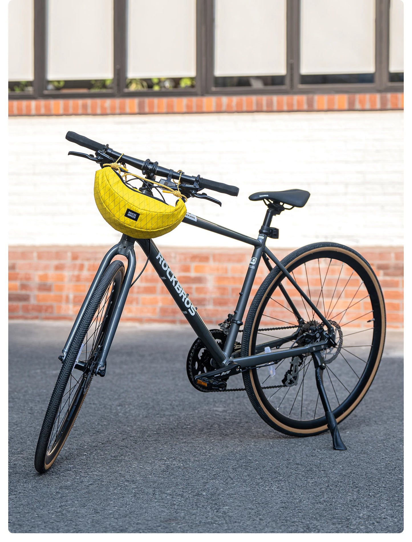 Outdoor Bicycle Bag | 1.8L Banana Shape Bike Bag with Strap